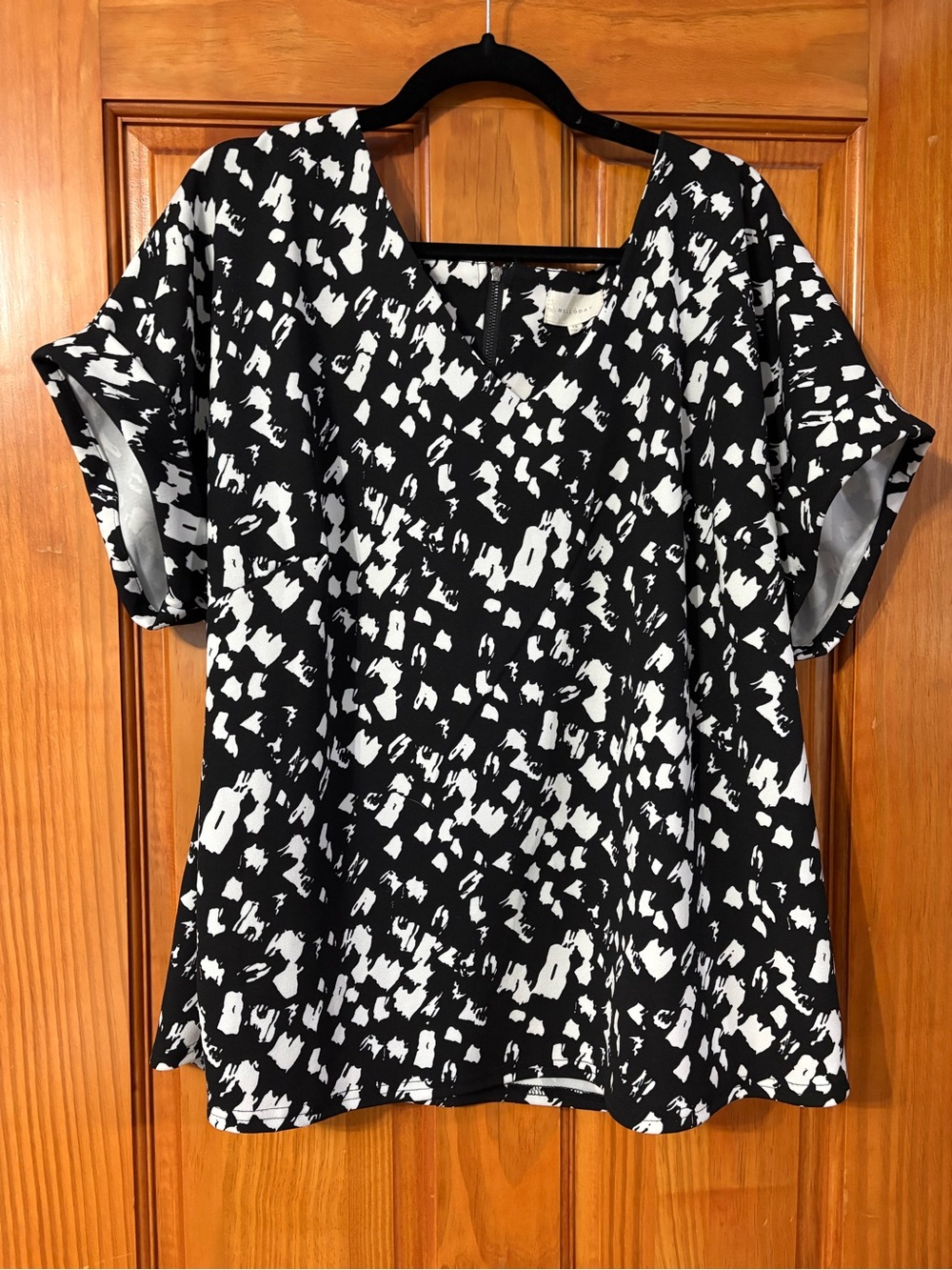MELLODAY Black and White Women's Top, 1X